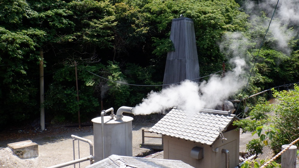 堀田温泉の源泉塔