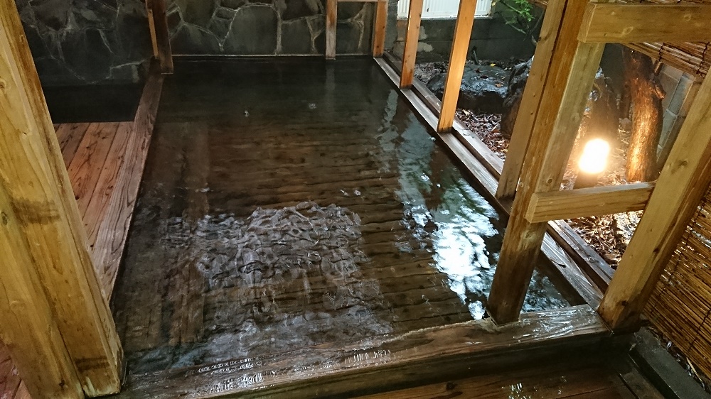 鉄輪温泉にある旅館の内湯