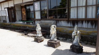 胎蔵寺内にある3体の七福神