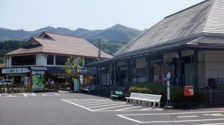 臼杵石仏駐車場の光景