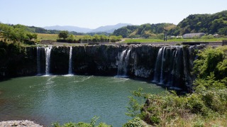 原尻の滝全景