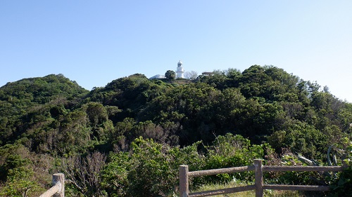 下展望台から見える樺島灯台