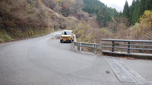 常光寺の滝駐車スペース