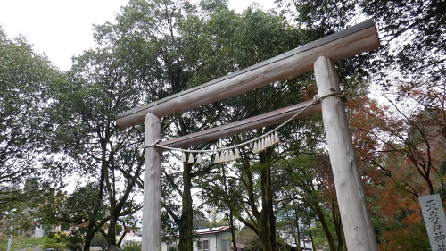 天岩戸神社の駐車場から近い第一鳥居