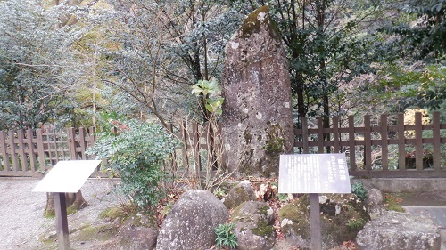 天岩戸神社にある松尾芭蕉の句碑