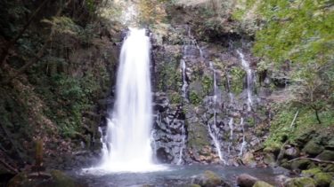 熊本の名瀑【白糸の滝】！神社もあるパワースポット