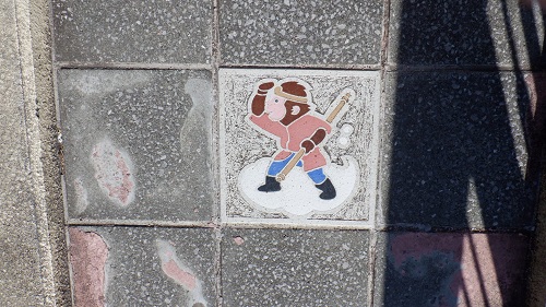青雲橋公園への橋に描かれている西遊記