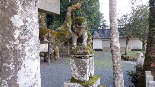 水神社の狛犬