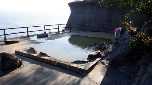 桜島シーサイドホテルの混浴にごり湯の露天風呂