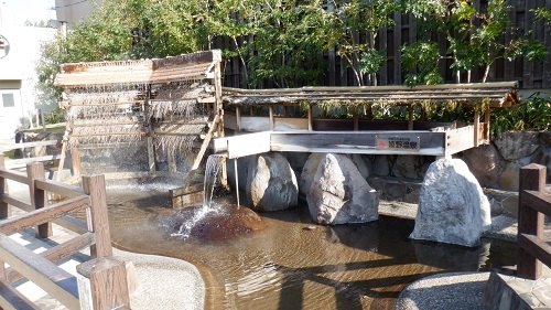 嬉野温泉湯けむり公園の湯雨竹とミニ湯畑