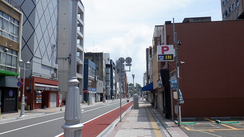 日和山公園への道