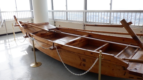 原寸大の木船